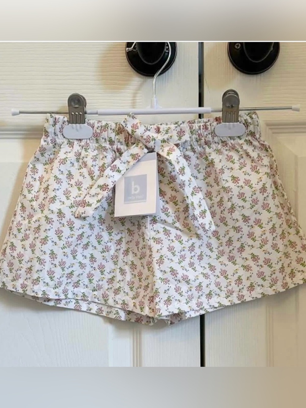 NWT Bella Bliss red Floral Elastic Shorts with bow size 7